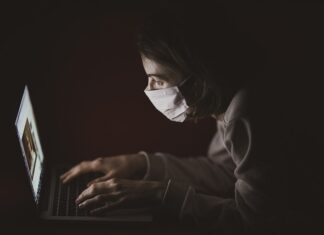 Na jaką odległość promieniuje telefon? Na jaką odległość promieniuje telefon?