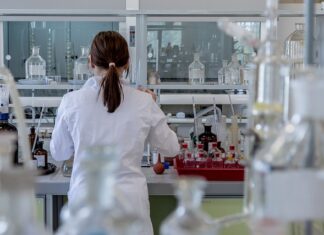 Ile kosztuje test uszczelki pod głowicą? Ile kosztuje test uszczelki pod głowicą?