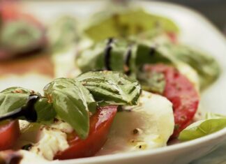 Czy ocet może uszkodzić lakier samochodowy? Czy ocet może uszkodzić lakier samochodowy?